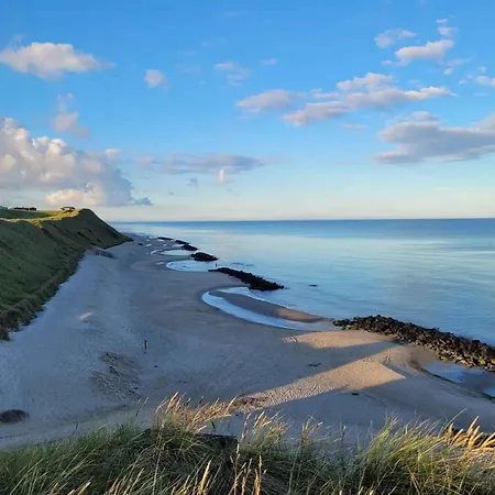 Restored Summercottage Close To The Sea-beach Dom wakacyjny