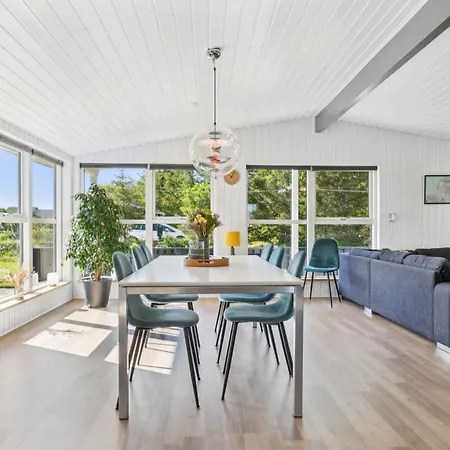 Restored Summercottage Close To The Sea-beach