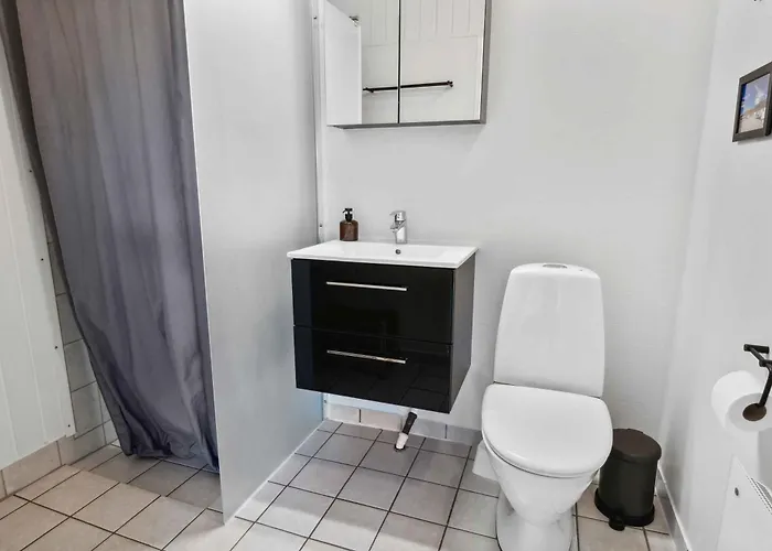 Restored Summercottage Close To The Seabeach