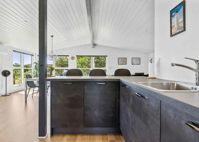 Restored Summercottage Close To The Seabeach בית נופש Lønstrup