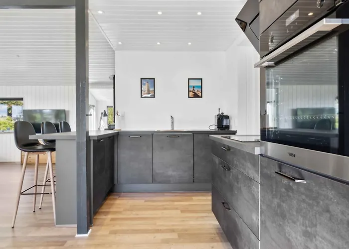 Restored Summercottage Close To The Seabeach *