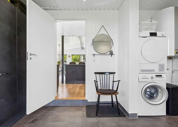 Restored Summercottage Close To The Seabeach Lønstrup