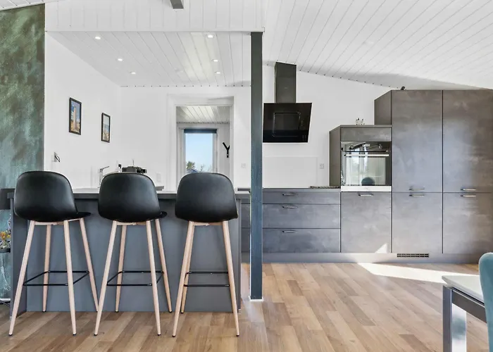 Restored Summercottage Close To The Seabeach *